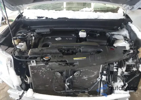 2016 Nissan Pathfinder S z USA, uszkodzony, nr VIN 5N1AR2MM3GC661030